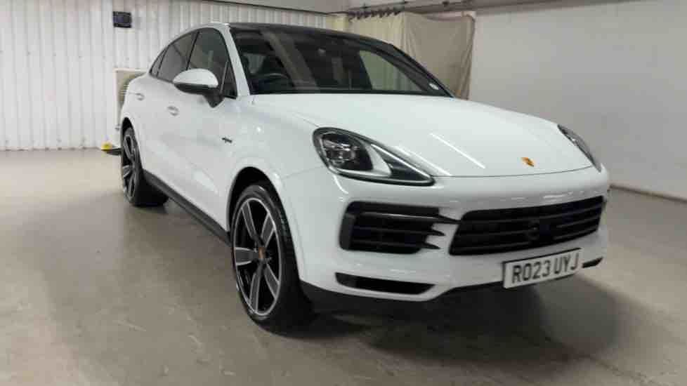 More views of Porsche Cayenne