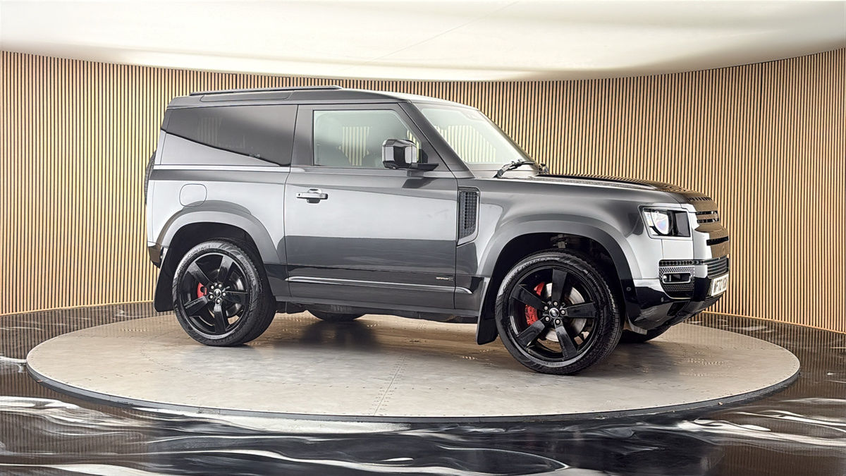 More views of Land Rover Defender 90