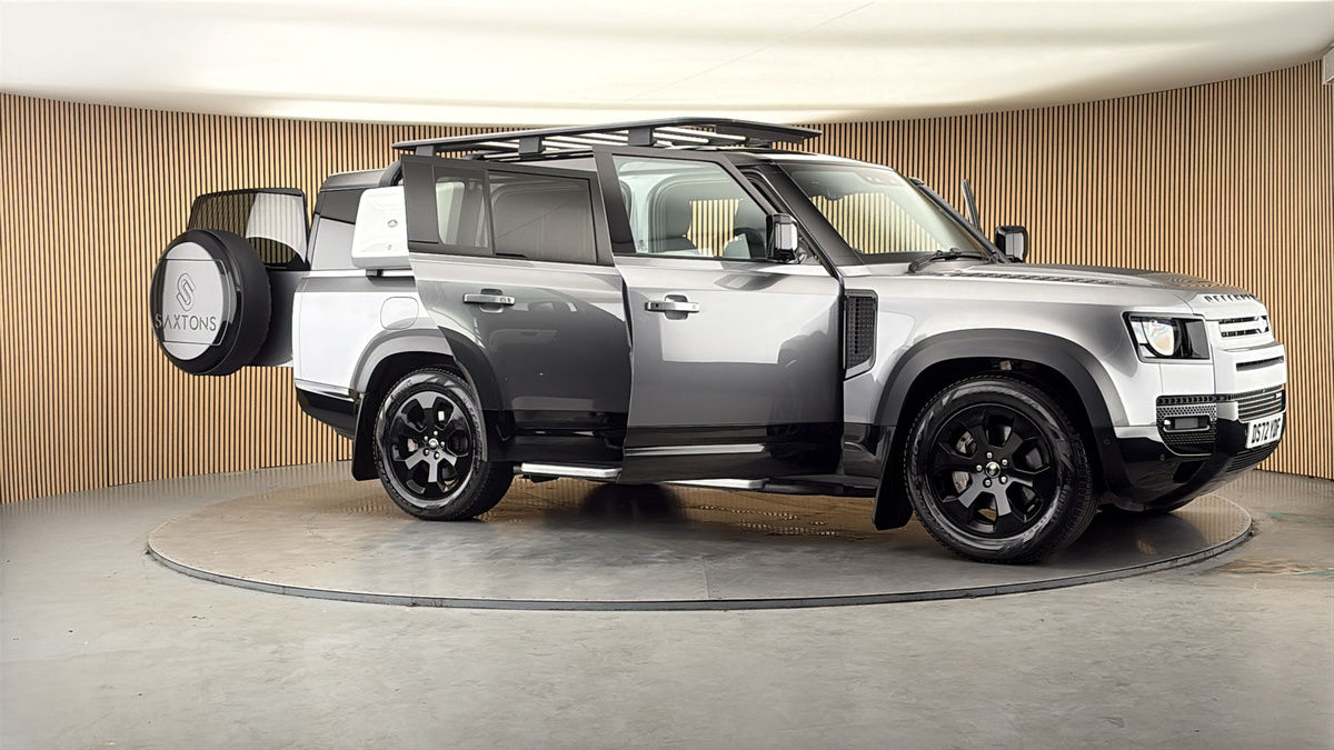 More views of Land Rover Defender 130