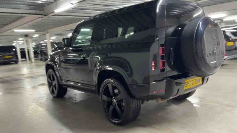 More views of Land Rover Defender 90