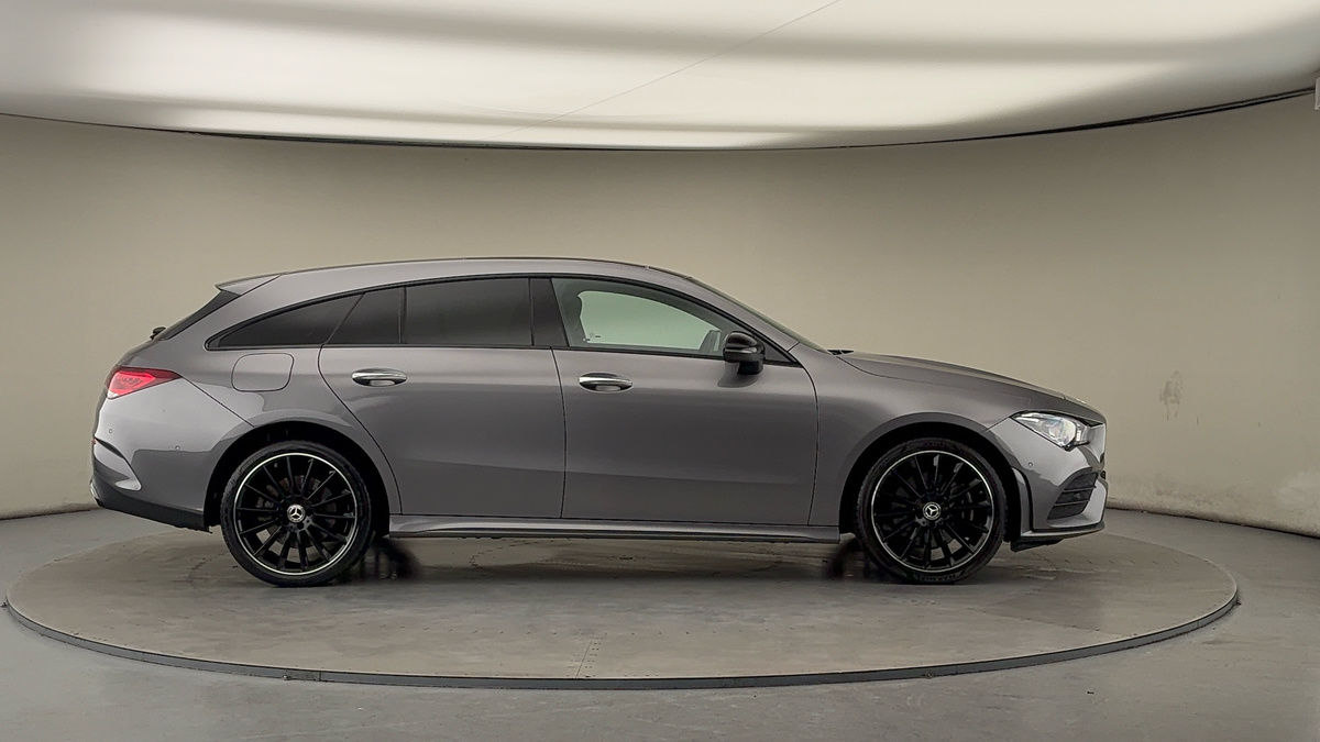 Mercedes-Benz CLA Image 16