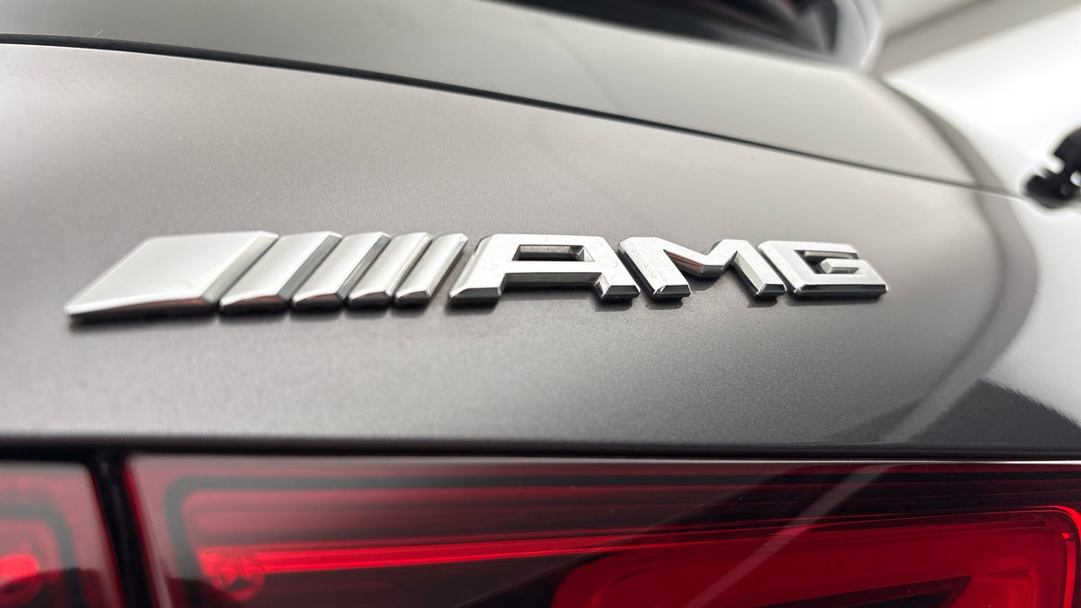 Mercedes-Benz GLA Image 9