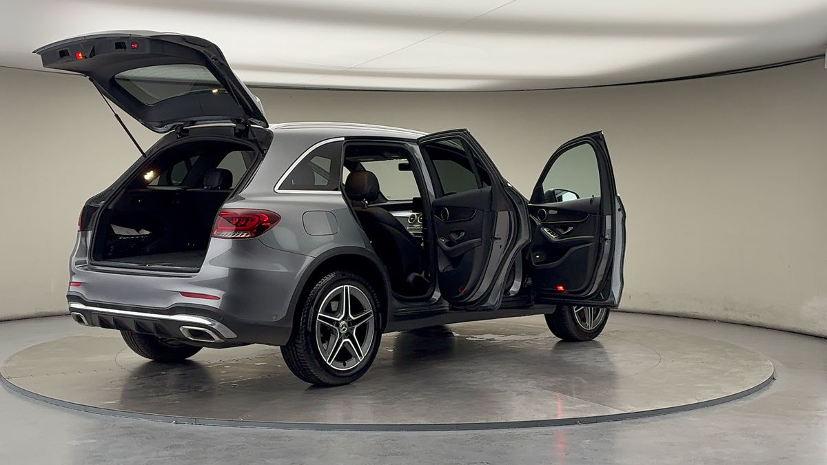 More views of Mercedes-Benz GLC