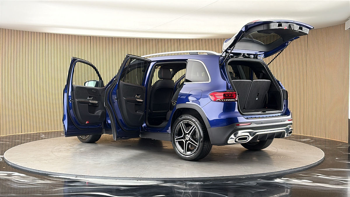 More views of Mercedes-Benz GLB