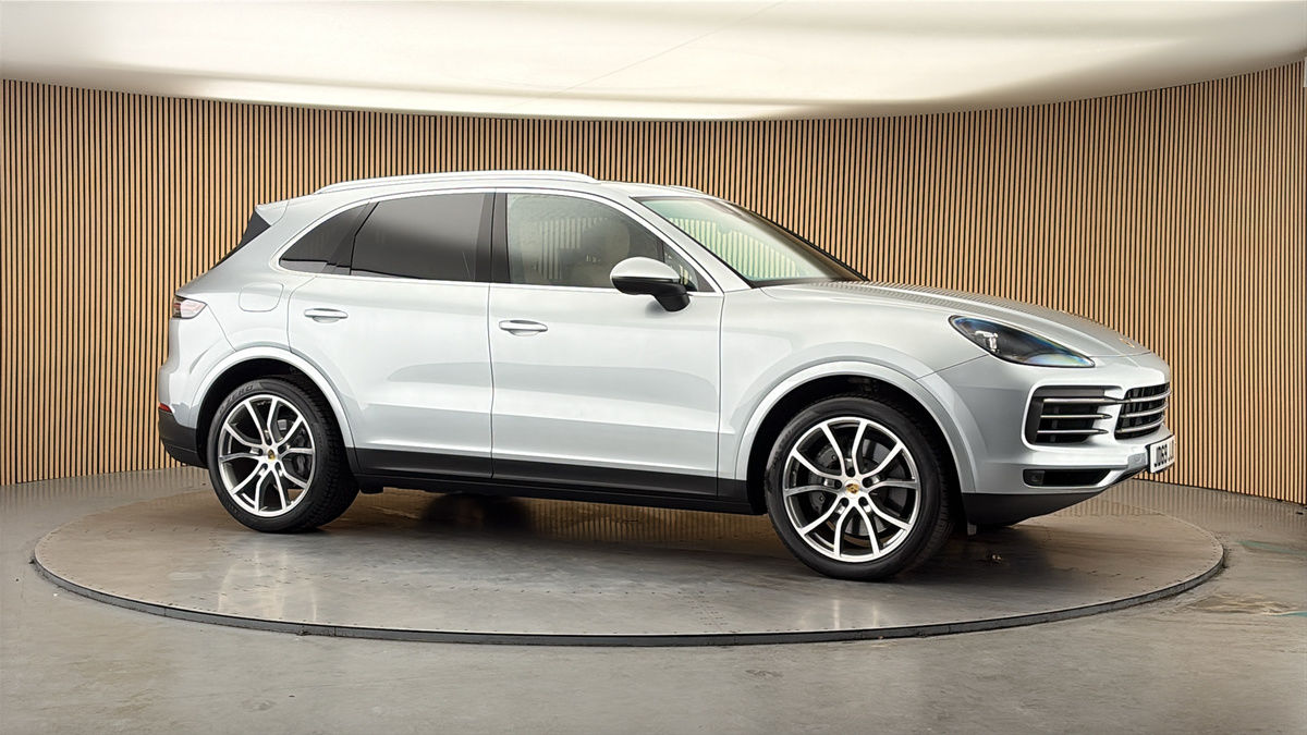 More views of Porsche Cayenne