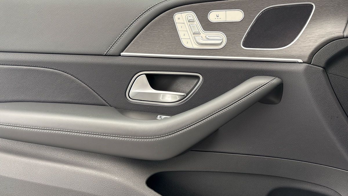 Mercedes-Benz GLE Image 19