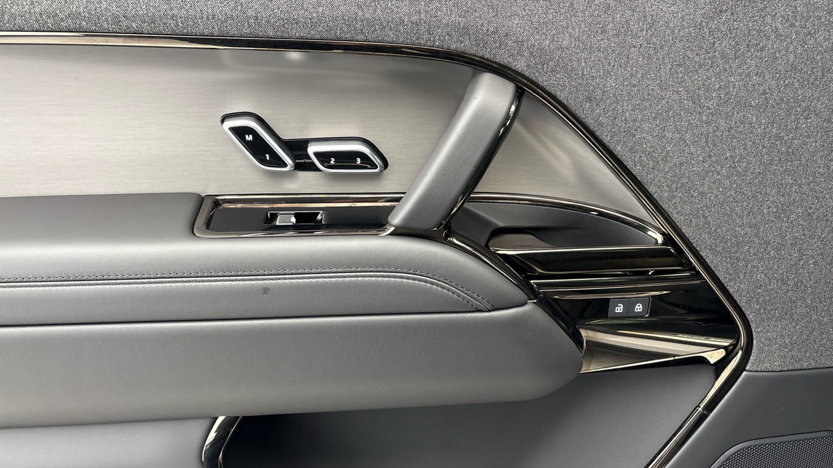 Land Rover Range Rover Sport Image 19