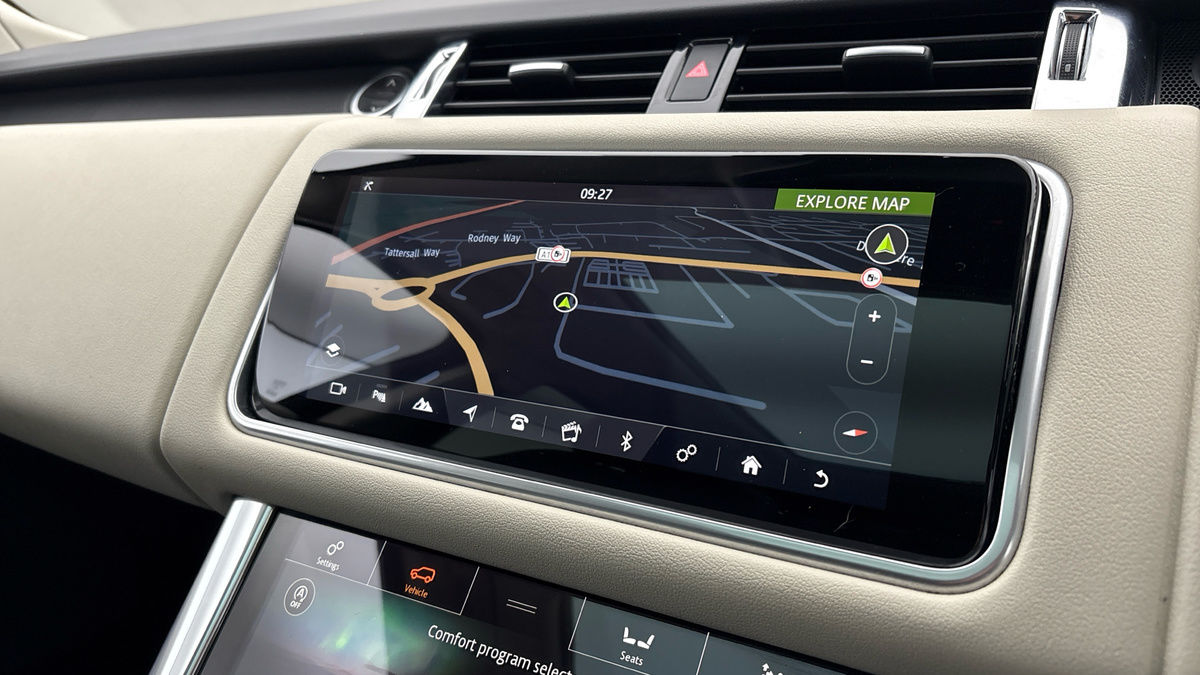 Land Rover Range Rover Sport Image 17