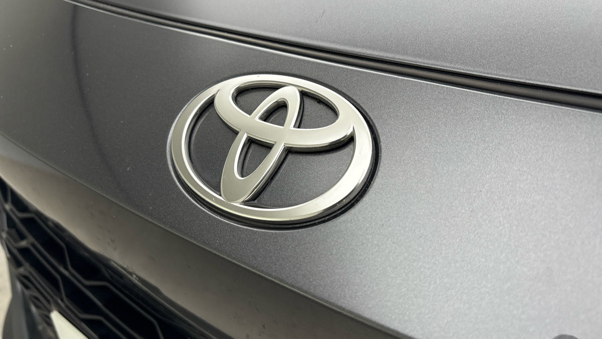 Toyota C-HR Image 24