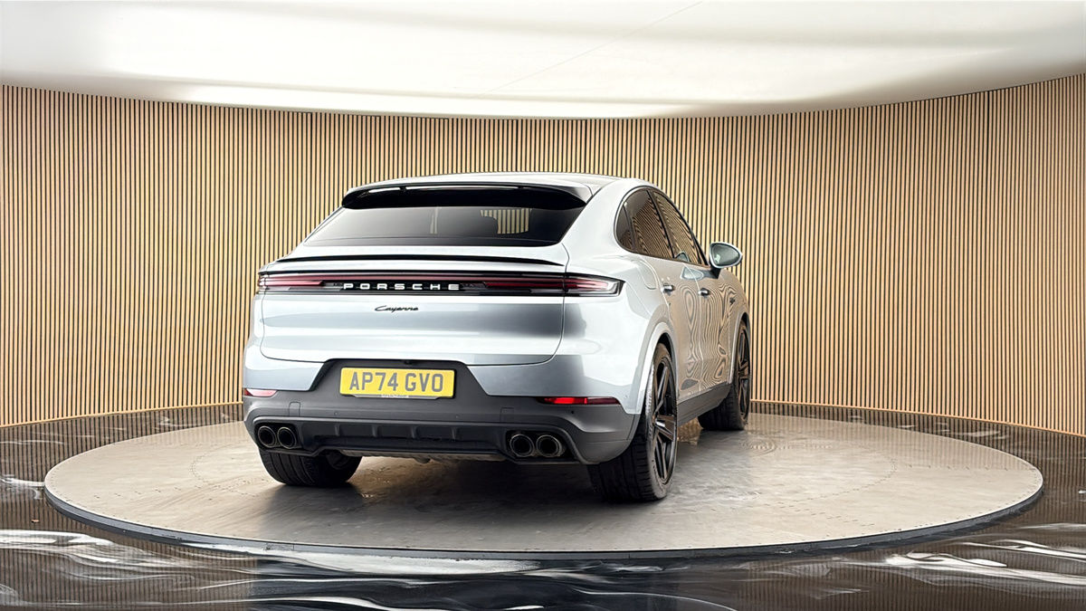 More views of Porsche Cayenne