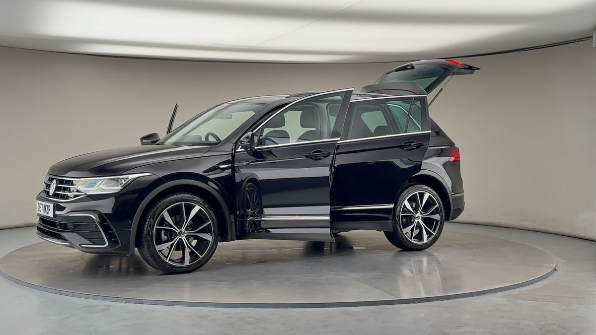 More views of Volkswagen Tiguan