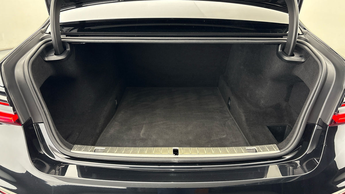 BMW 7 Series Image 11