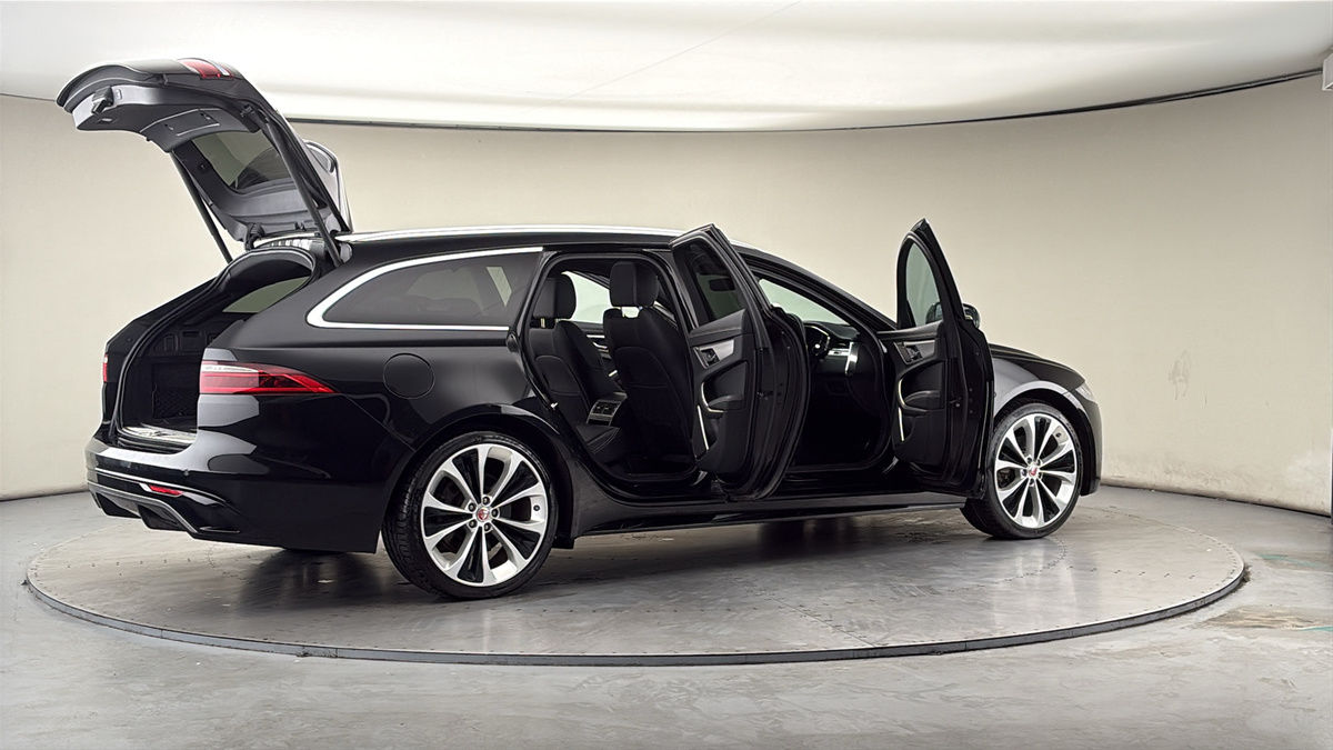 More views of Jaguar XF