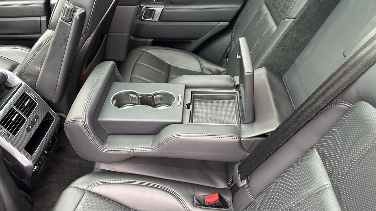 Land Rover Range Rover Sport Image 9