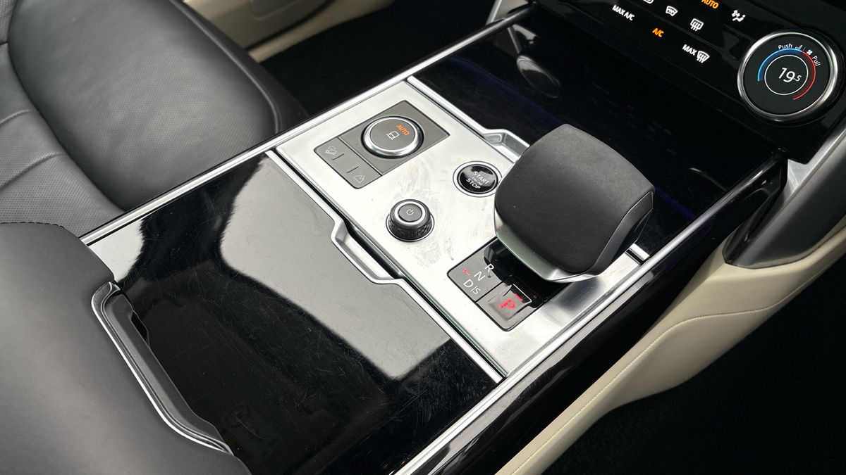 Land Rover Range Rover Image 18