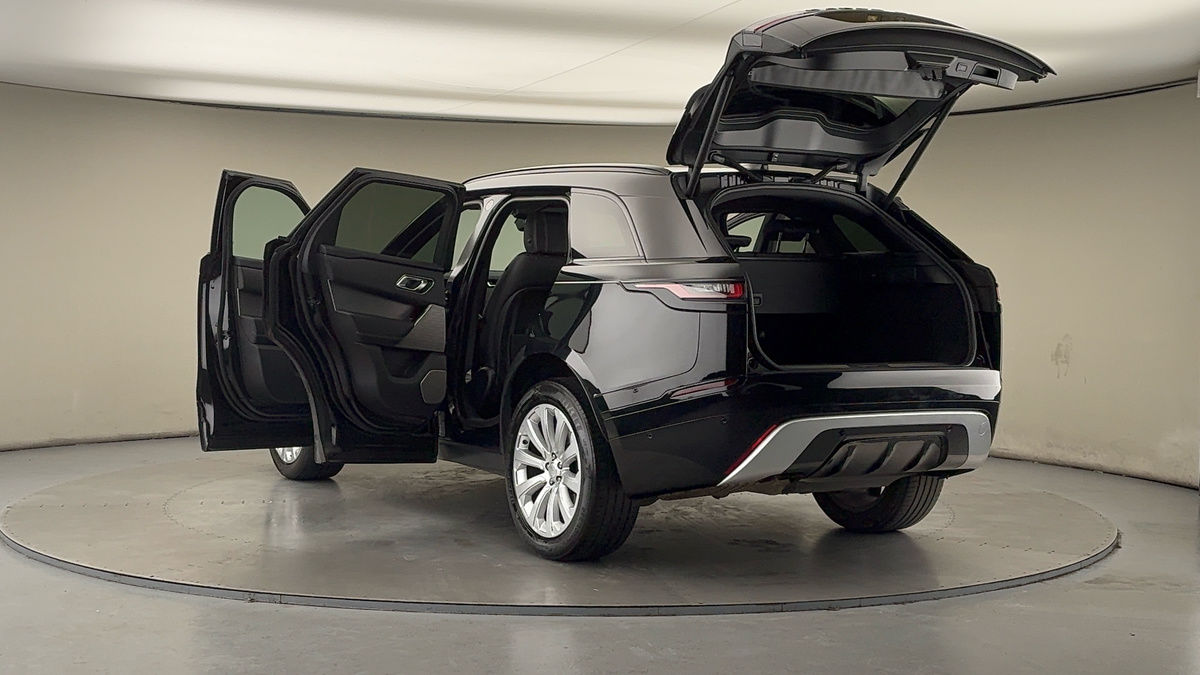 Land Rover Range Rover Velar Image 23
