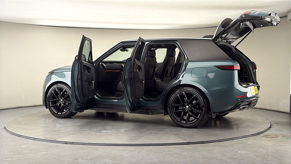 More views of Land Rover Range Rover Sport