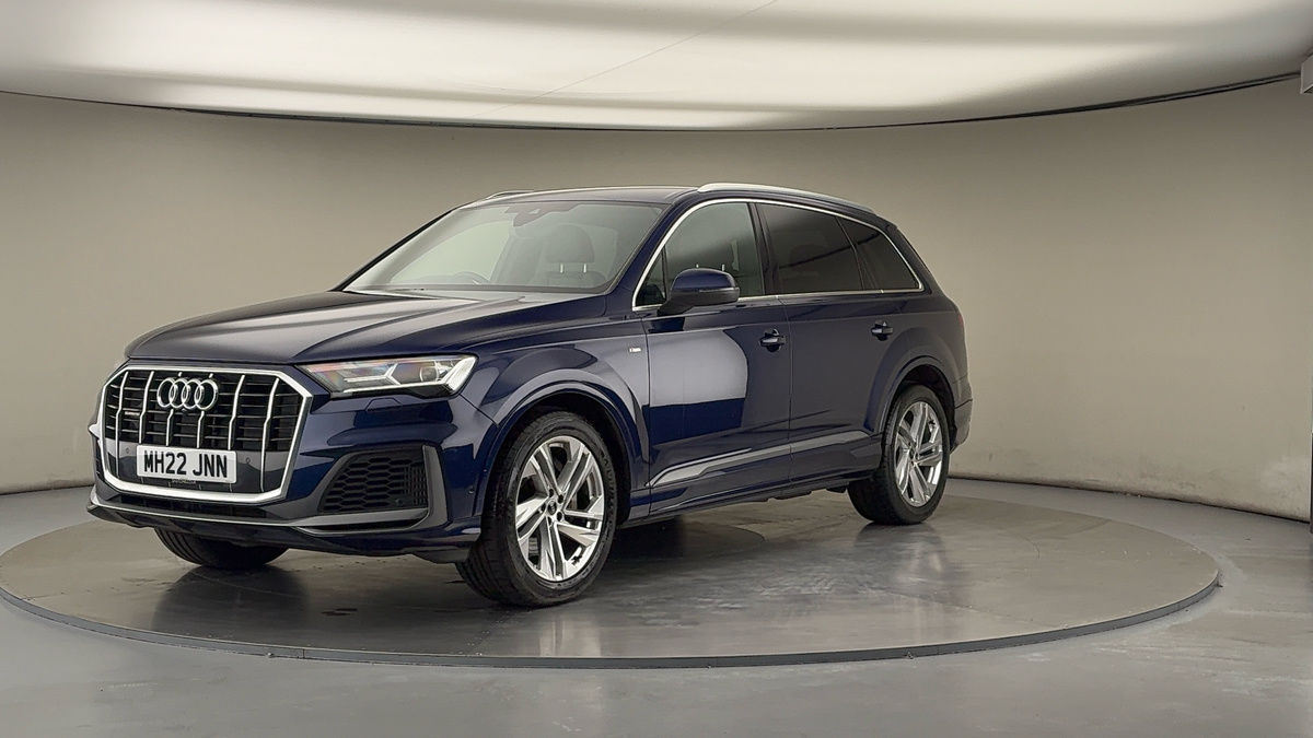 More views of Audi Q7