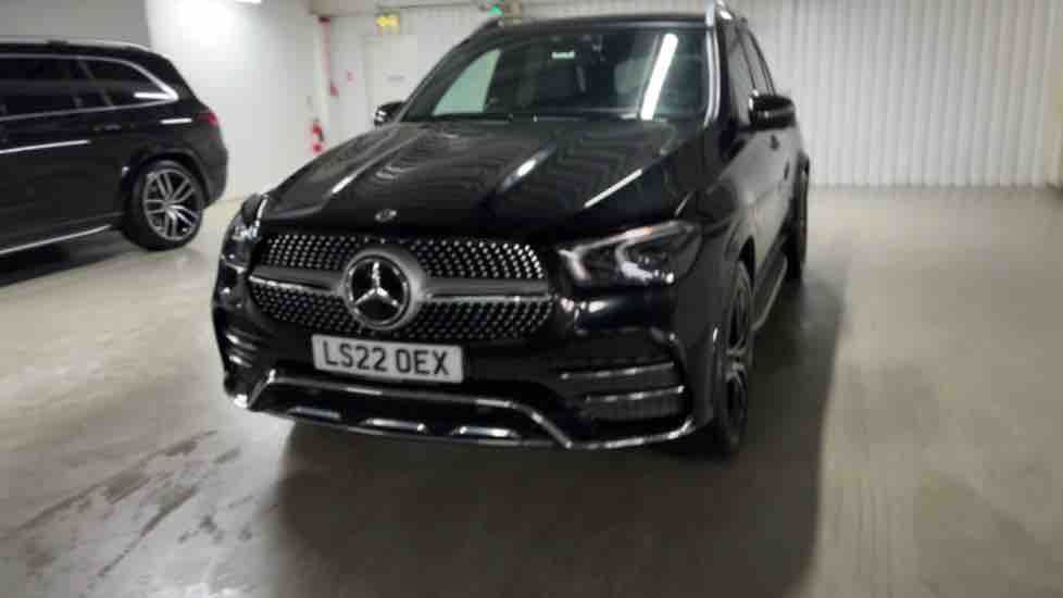 More views of Mercedes-Benz GLE