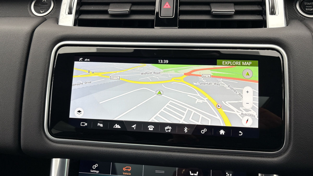 Land Rover Range Rover Sport Image 17