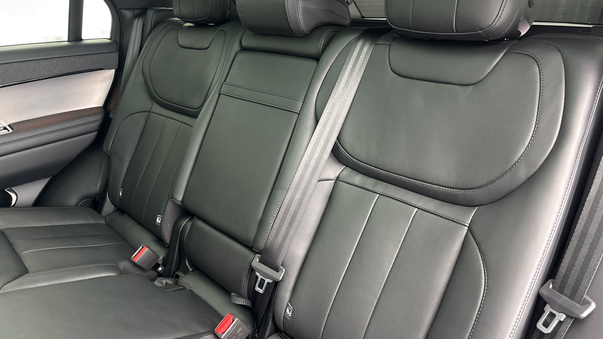 Land Rover Range Rover Sport Image 8