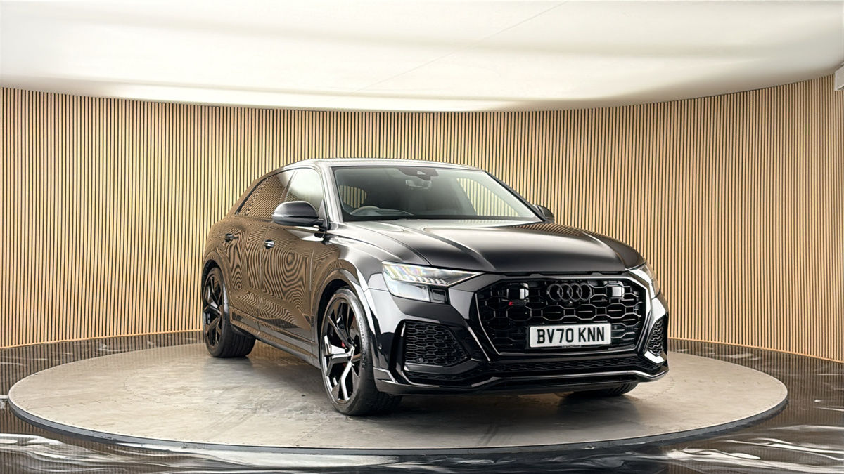 More views of Audi RSQ8