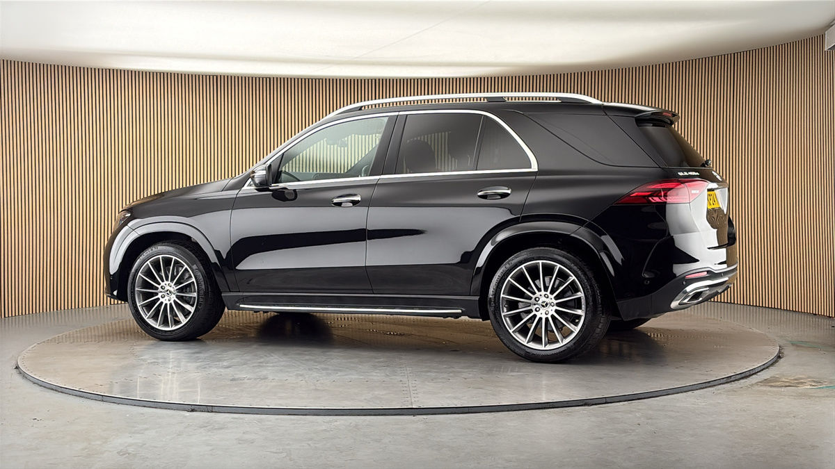 More views of Mercedes-Benz GLE