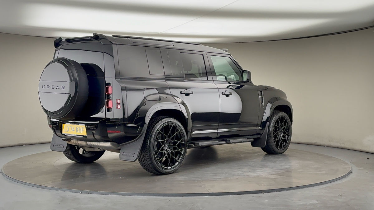 Land Rover Defender 110 Urban Image 21