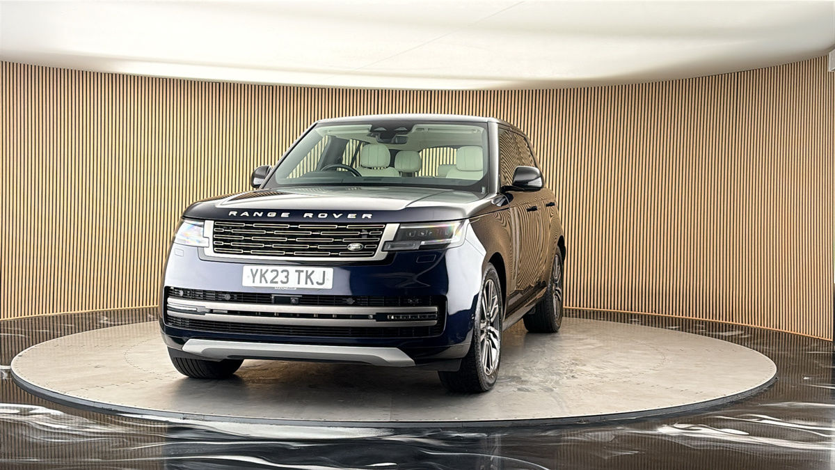 More views of Land Rover Range Rover