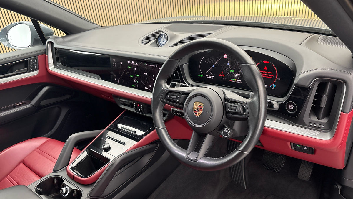 Porsche Cayenne Image 5