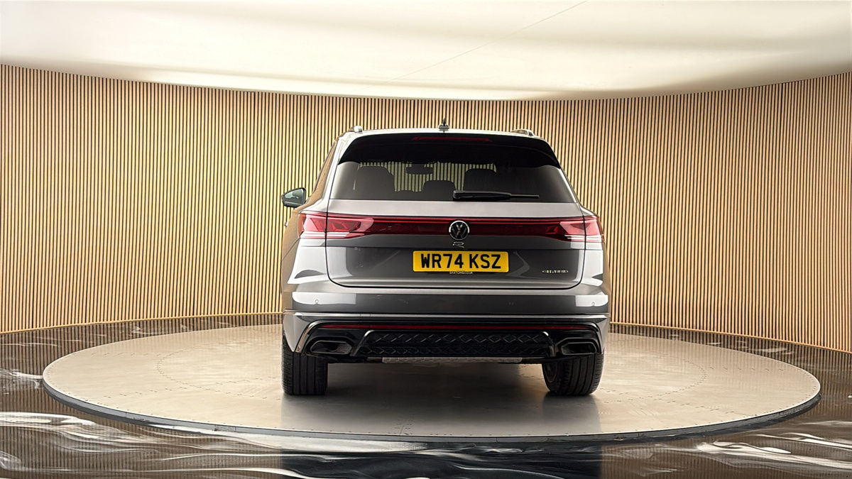 More views of Volkswagen Touareg