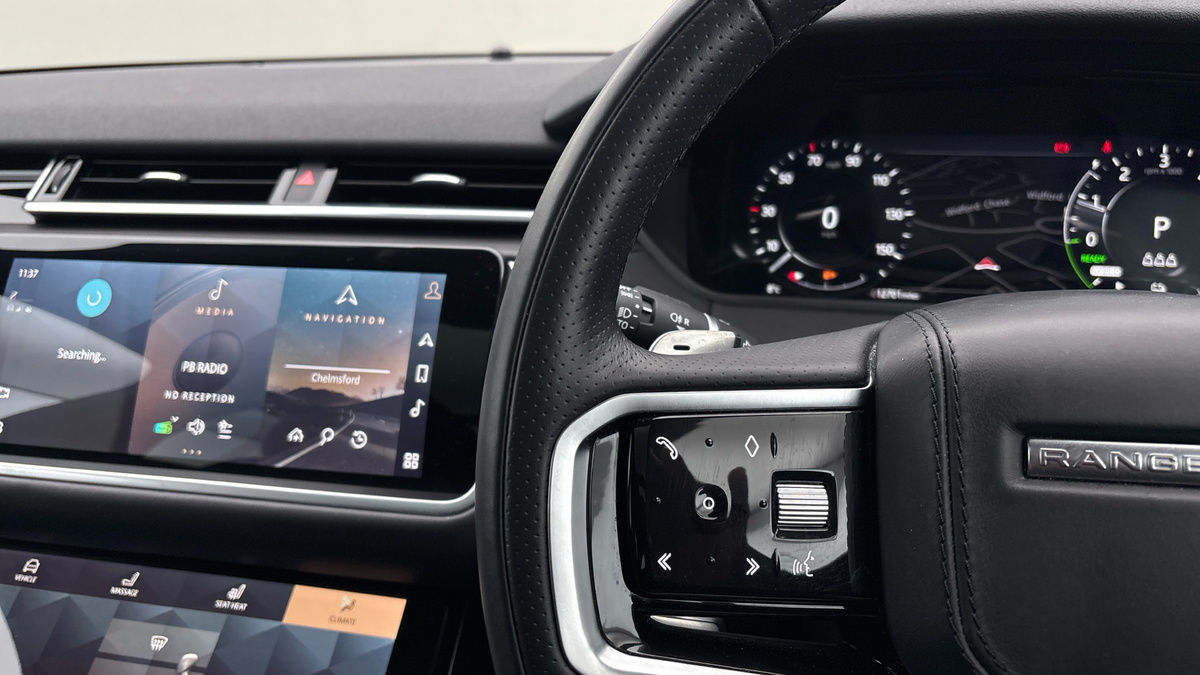 Land Rover Range Rover Velar Image 13