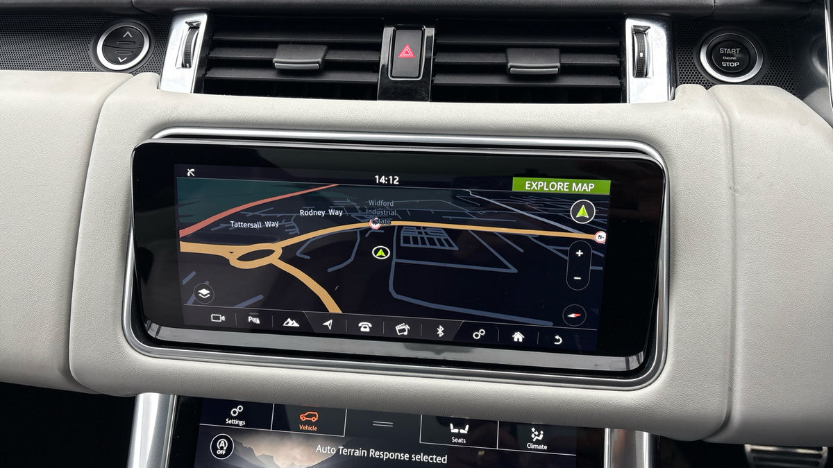 Land Rover Range Rover Sport Image 17