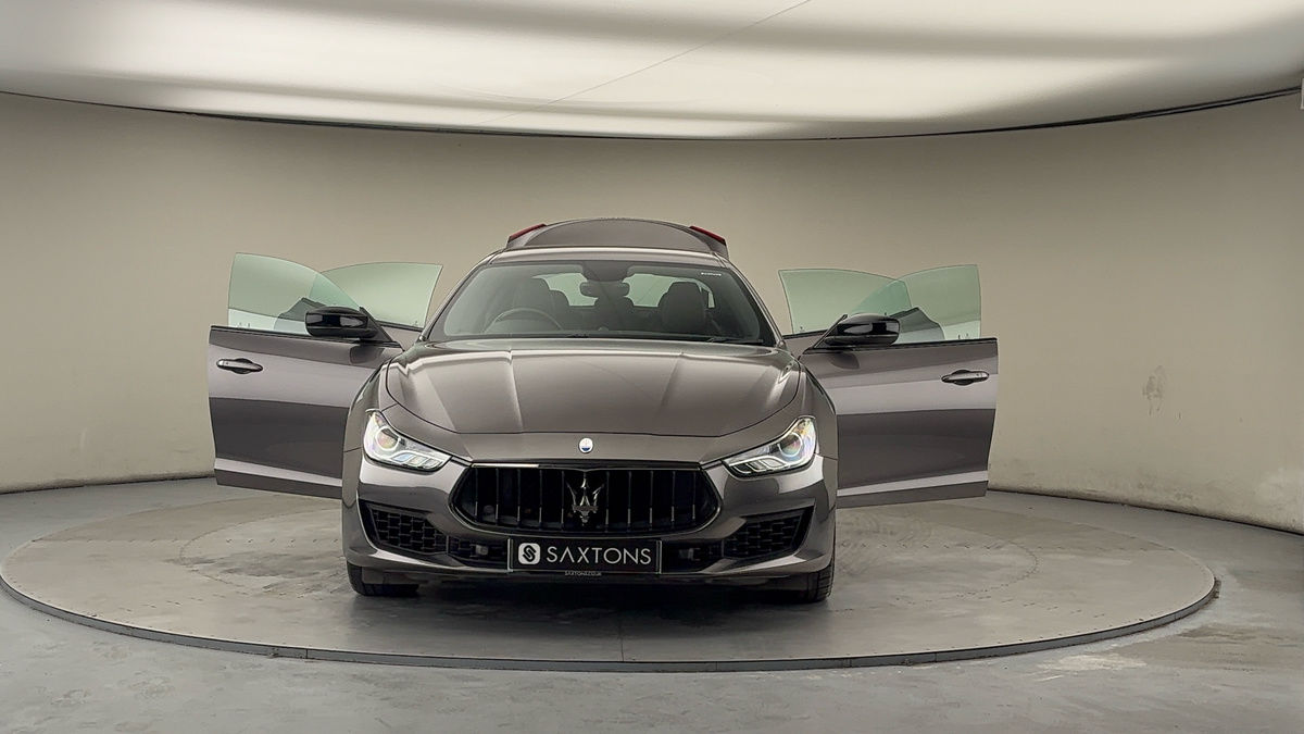 More views of Maserati Ghibli