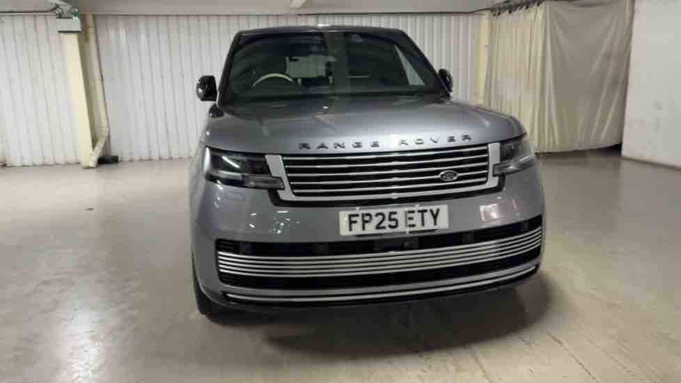 More views of Land Rover Range Rover