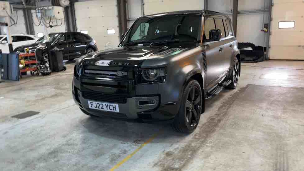 More views of Land Rover Defender 110