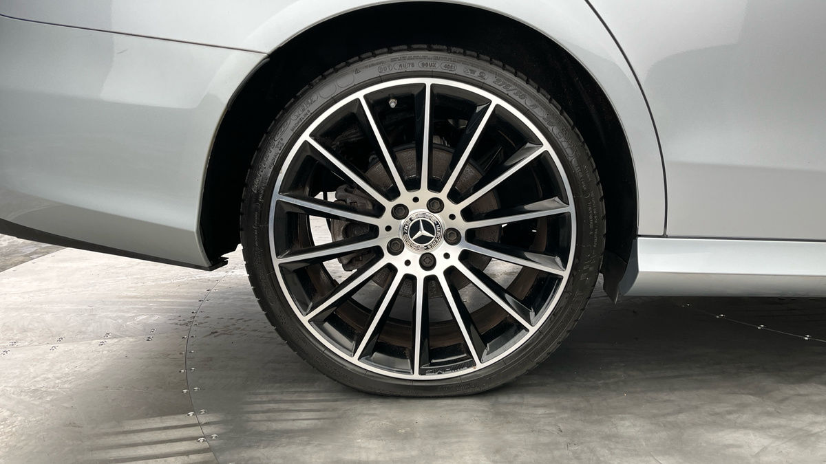 Mercedes-Benz E Class Image 10