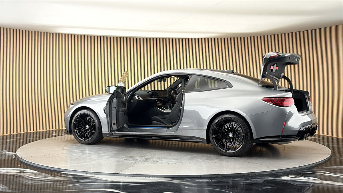 More views of BMW M4