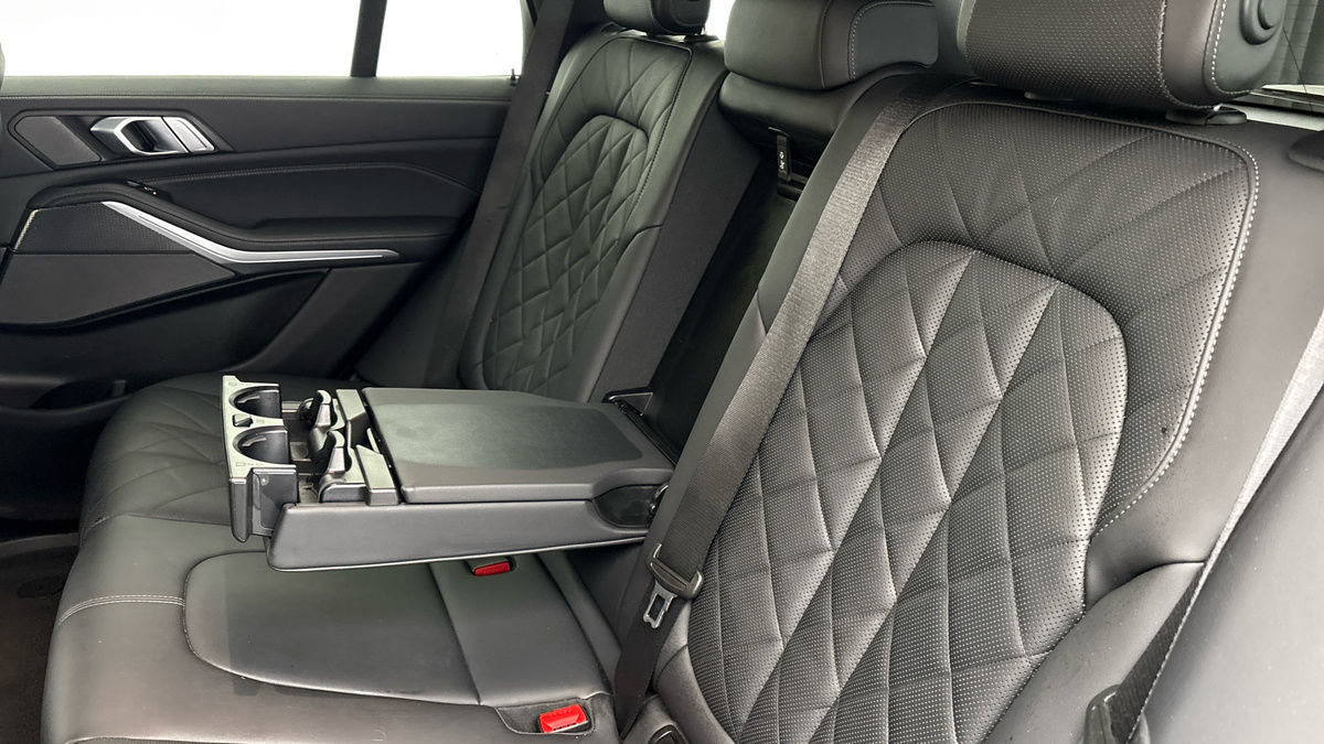 BMW X5 Image 9