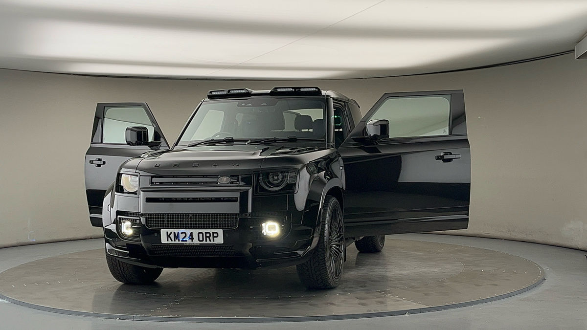 More views of Land Rover Defender 90