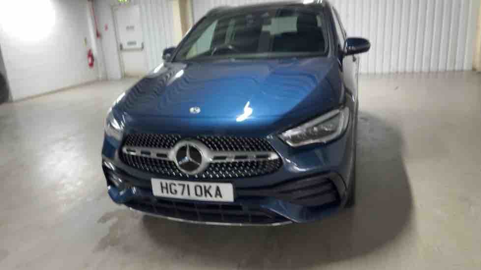 More views of Mercedes-Benz GLA