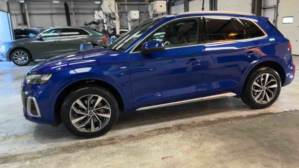 More views of Audi Q5