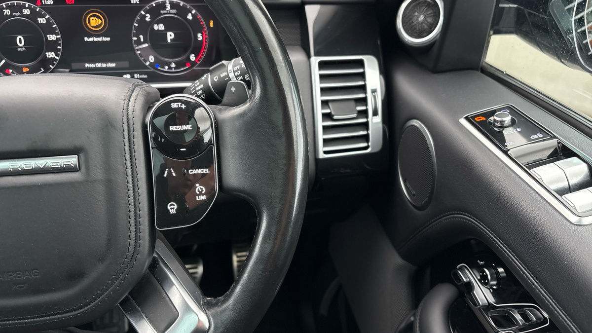 Land Rover Range Rover Image 14