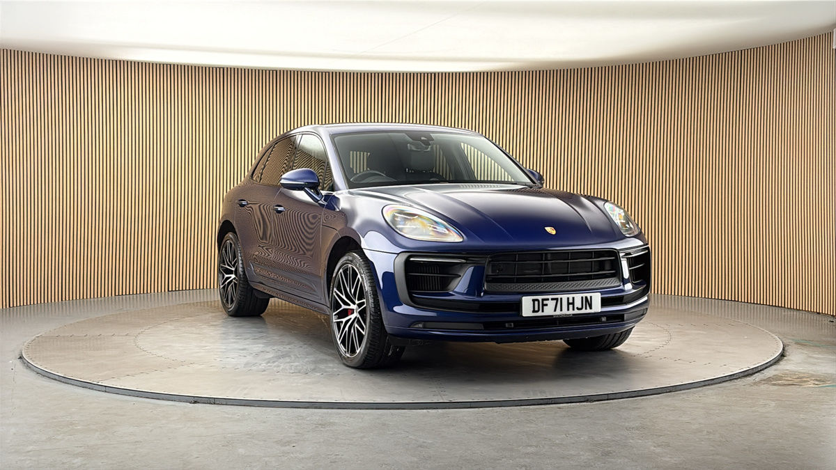 More views of Porsche Macan