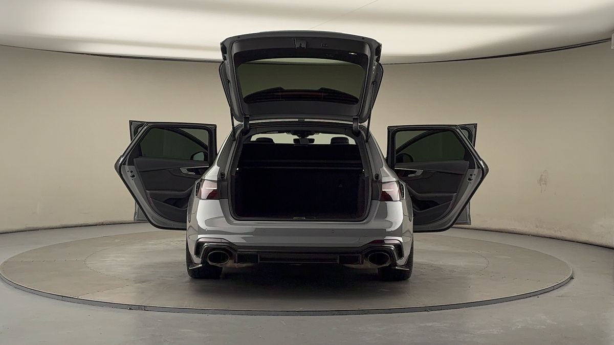 More views of Audi RS4 Avant