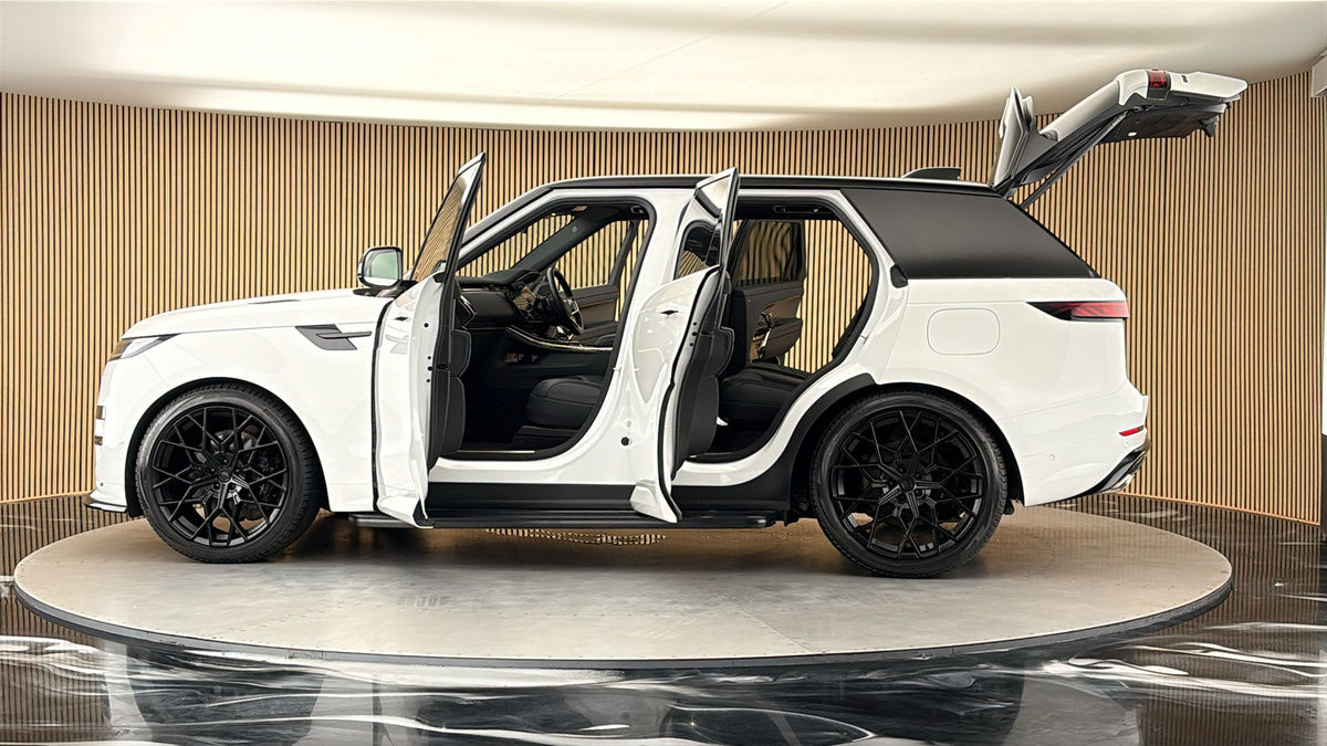 More views of Land Rover Range Rover Sport