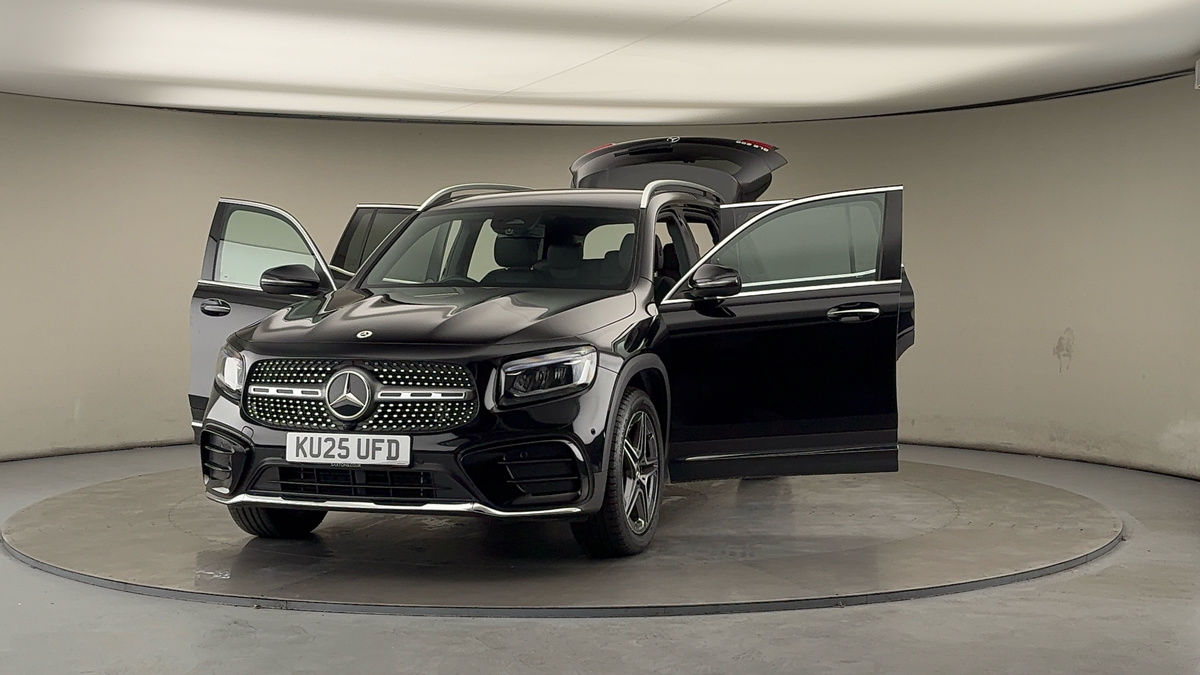 More views of Mercedes-Benz GLB