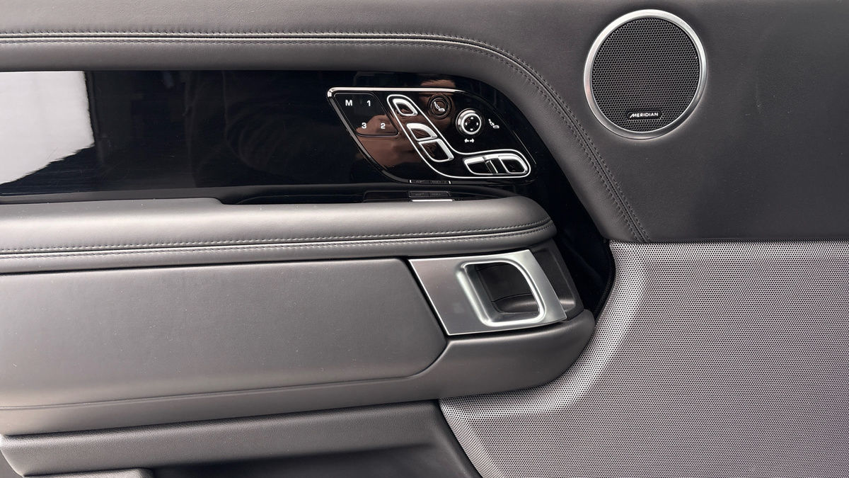 Land Rover Range Rover Image 19