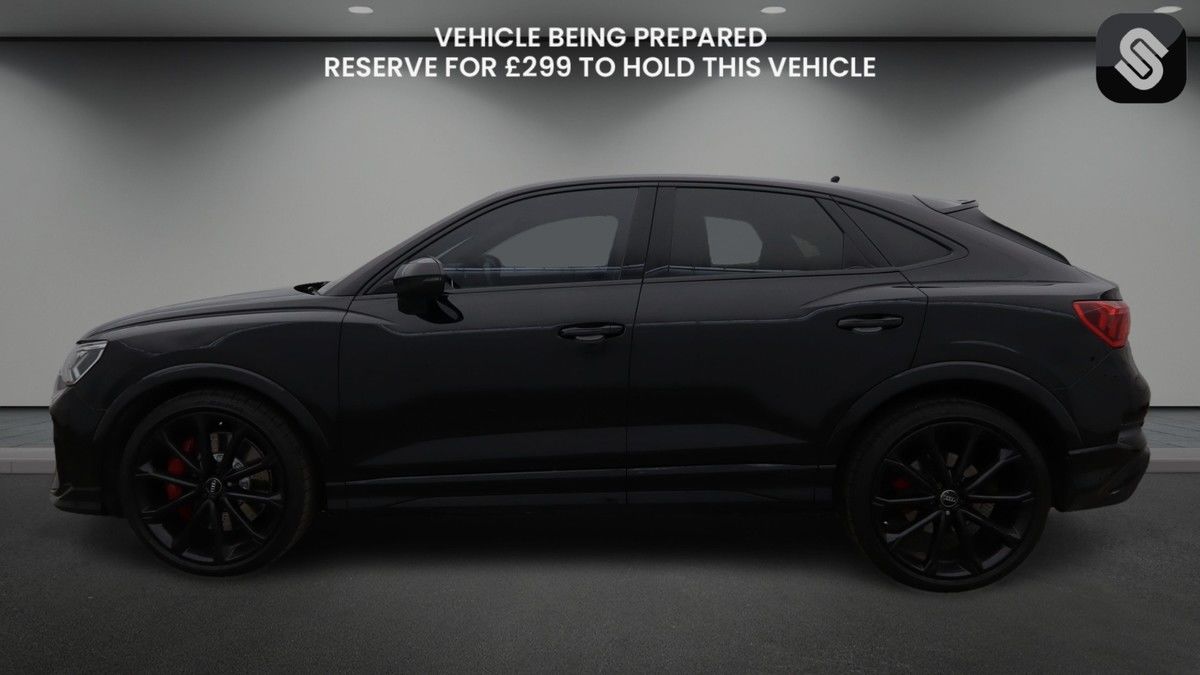 Audi RS Q3 Image 6
