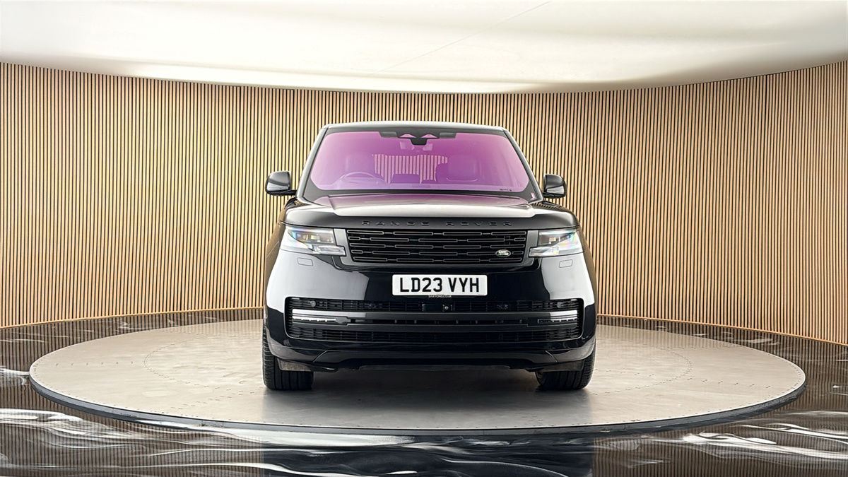 More views of Land Rover Range Rover